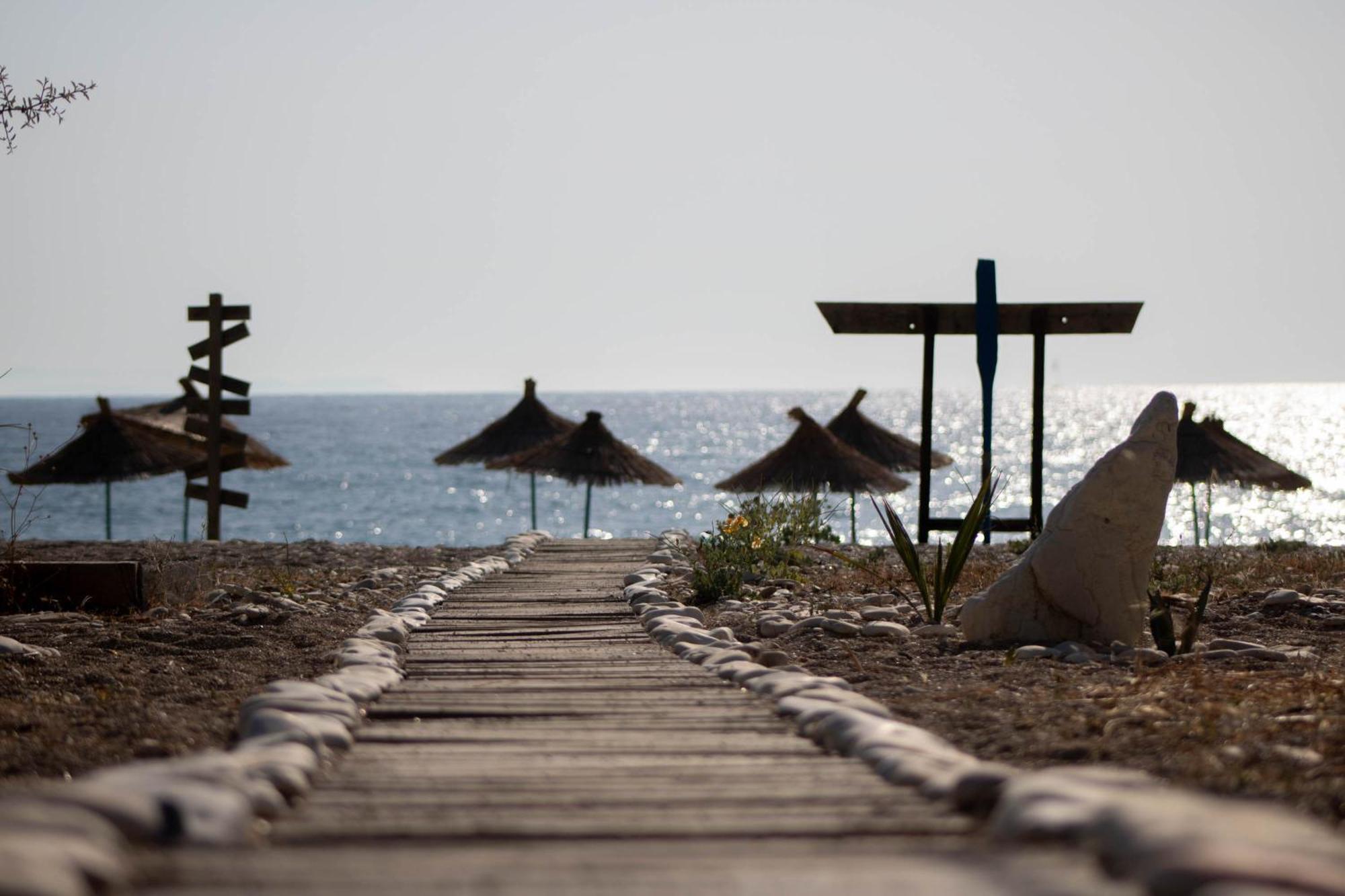 Lost Paradise Eco Camping Himarë Exterior foto