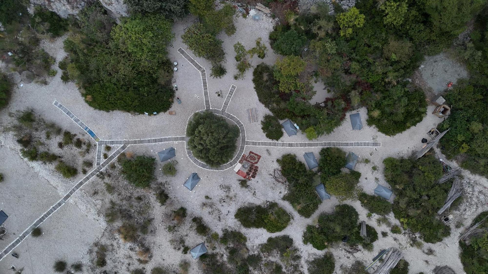 Lost Paradise Eco Camping Himarë Exterior foto